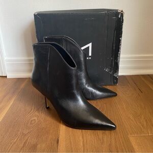 Marc Fisher Haylian Pointed Toe High Heel Booties Black Leather‎ 10